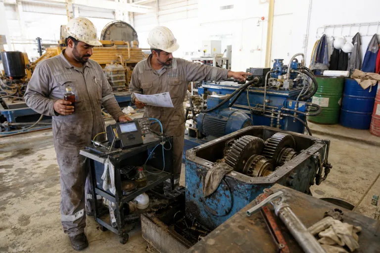 Mining Lubricants Maaden Middle East: Smart Gear-and-hydraulic Oil Specs for a $110B Expansion