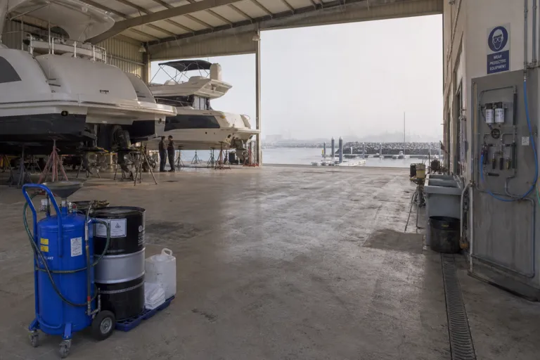 Lubricants for the Gulf’s Leisure Marine Boom: Confident Choices for Yachts and Marinas | Yacht Marine Lubricants Gulf Leisure
