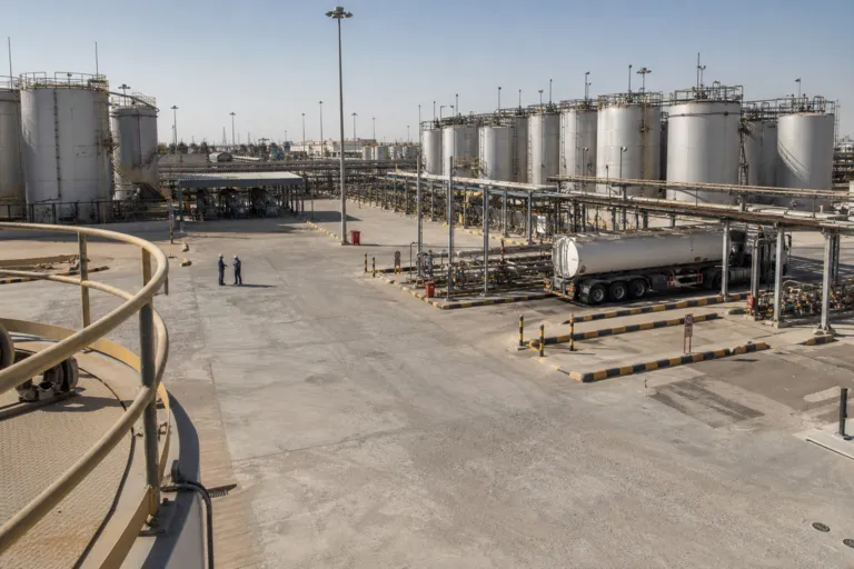 Strategic Lubricant Reserves in the GCC: Hard Lessons From the 2026 Supply Shock